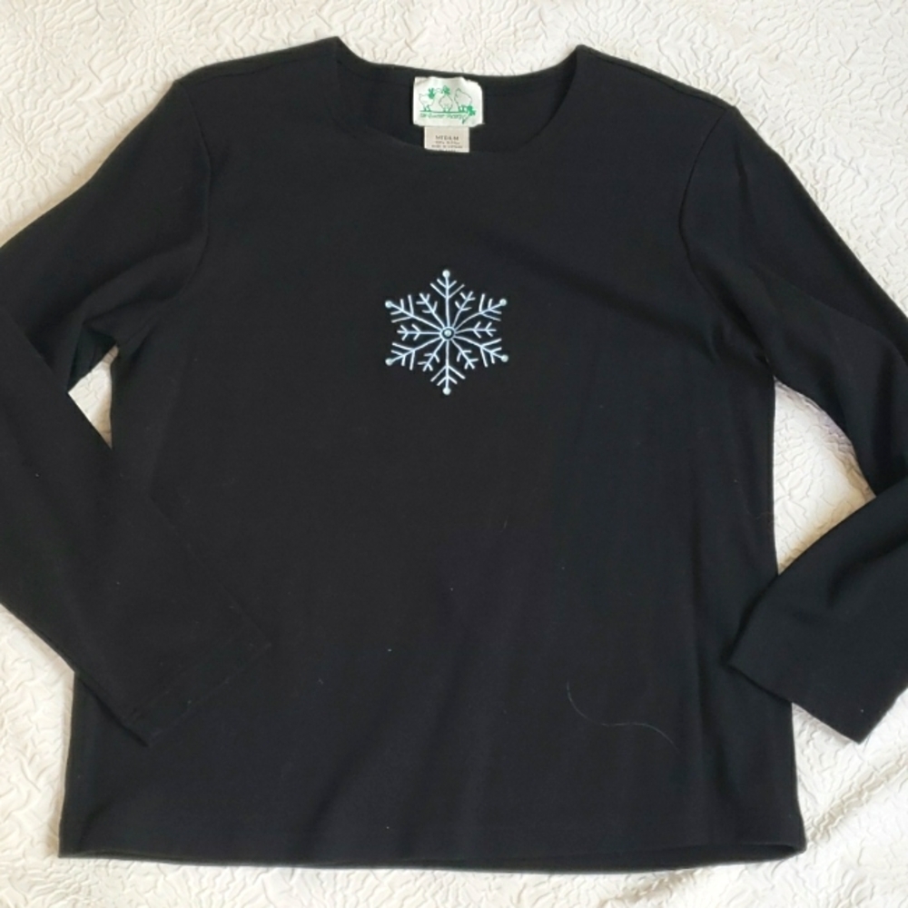 Quacker Factory Women's Black with Snowflake Soft long sleeve T shirt, Size M